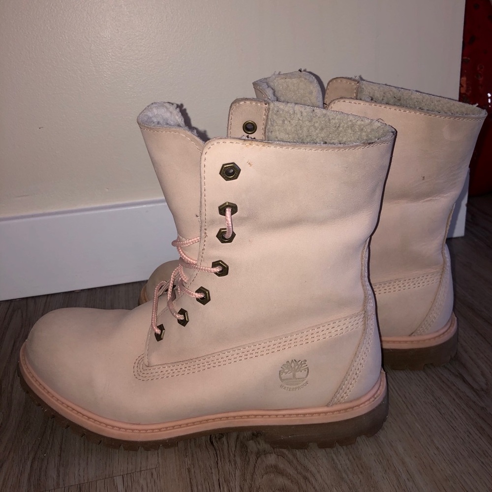 PINK FLEECE LINED TIMBERLAND BOOTS